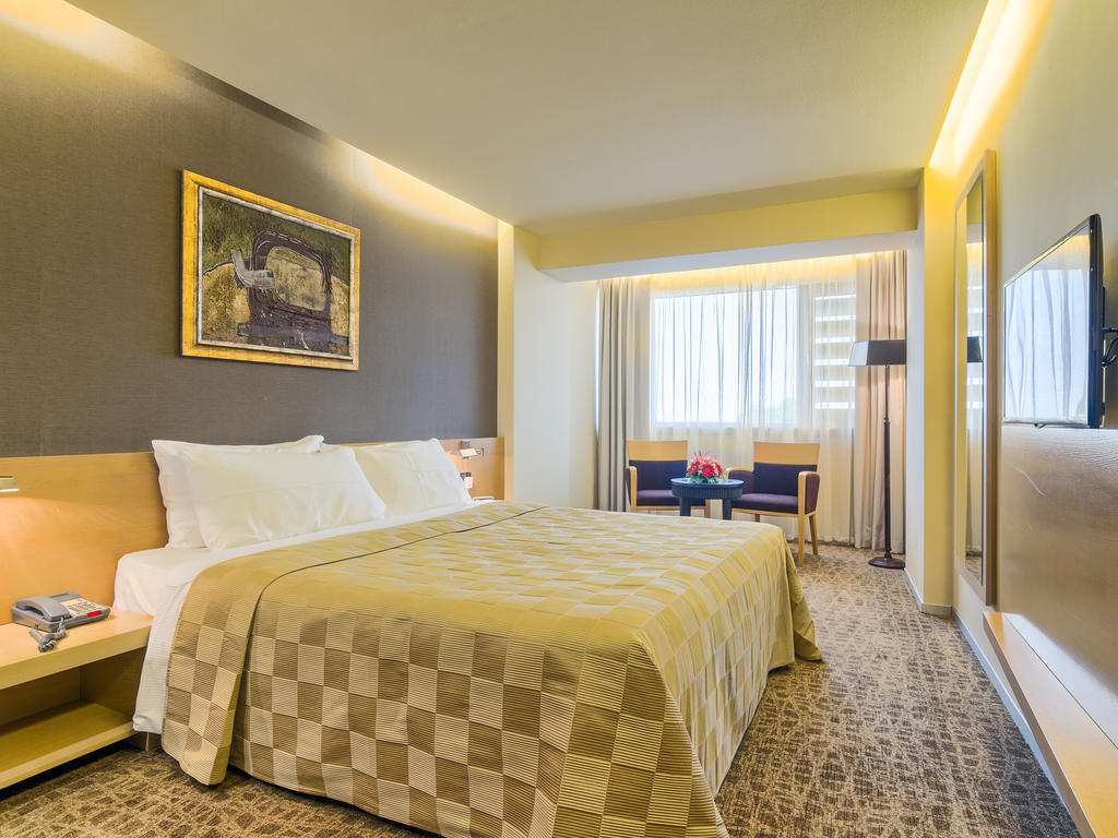 Vega Mamaia